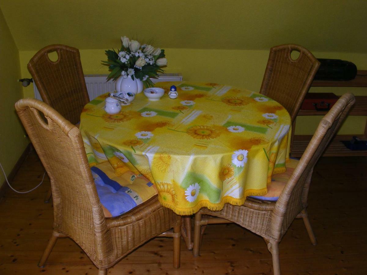 Appartement Gudrun Waegner à Welcherath Extérieur photo